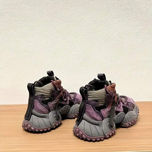 New model running mesh shoes, lightweight and breathable, suitable for both men and women, with comfortable and durable performance, perfect for casual wear.