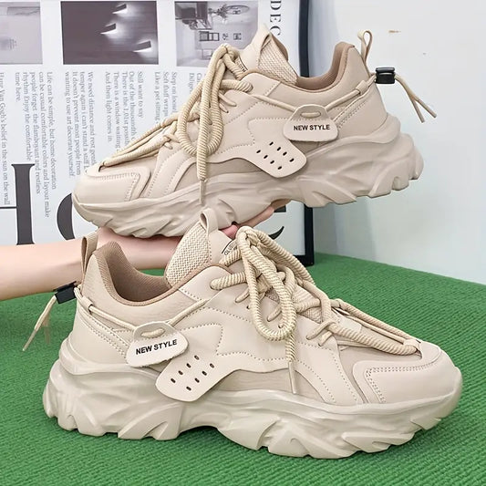 Women's flat shoes, fashionable and practical, breathable and comfortable, suitable for outdoor jogging, suitable for all seasons.